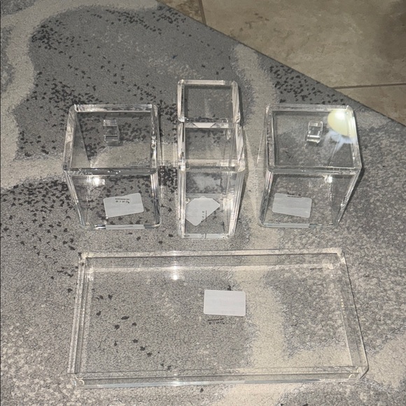 clear Other - Clear Acrylic Bathroom Organizer Set